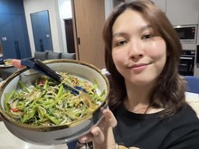 Sayang Suami! Ribka Sugiarto Masak Tumis Kangkung buat Rian Ardianto