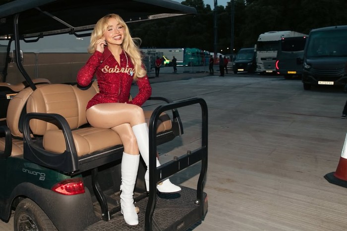 Penampilan Sabrina Carpenter di BST Hyde Park 2025.