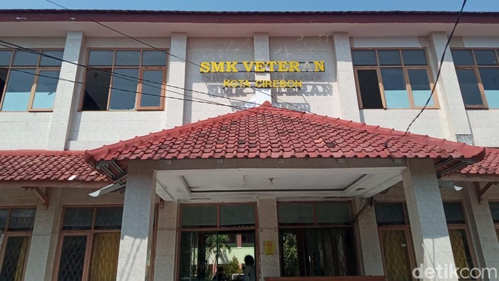 SMK Swasta di Cirebon.