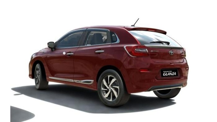 Toyota Glanza terbaru.