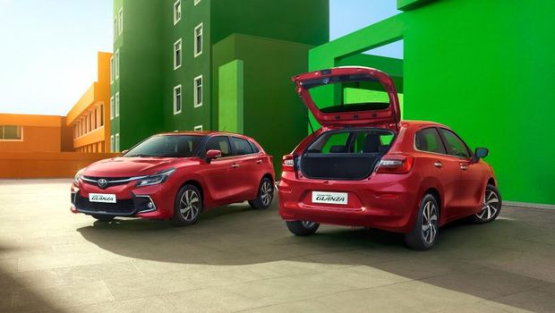 Toyota Glanza terbaru.