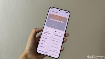 Oppo belum mengungkap spesifikasi lengkap Reno 14 Pro di Indonesia, namun ponsel ini dipastikan hadir dengan chipset MediaTek Dimensity 8450. Foto: Virgina Maulita Putri/detikINET