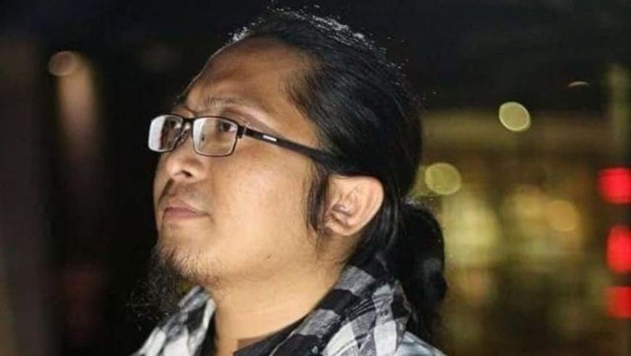 Ustaz Anwar, pencipta lagu COD yang sempat viral bersamaan kasus penganiayaan kurir di Pamekasan.