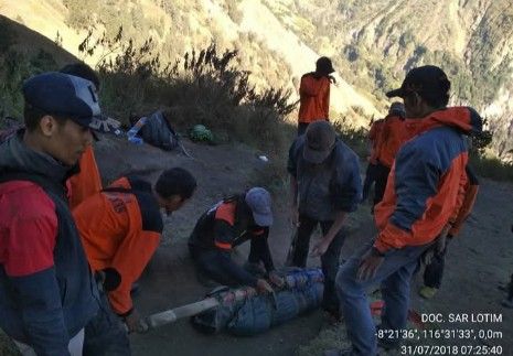 Abu Icin, sang lengenda pendaki dan rescuer di Gunung Rinjani, Lombok Timur, NTB. (Dok. Abu Icin)
