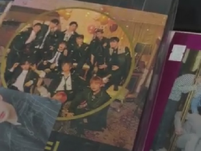 Album K-Pop di Toko Kaset Blok M