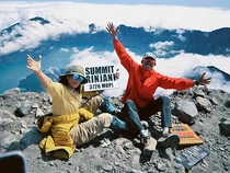 Momen Pendakian Rinjani Ira Wibowo dan Atiek CB