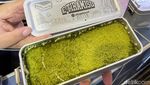 Viral di Blok M, Ada Tiramisu Kaleng yang Belinya Pakai Mesin Otomatis