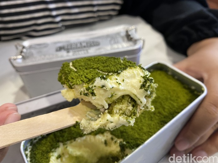 E-Tiramisu Blok M