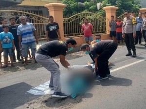 Pemotor di Tulungagung Tewas Tertabrak Calya Saat Mau Menyalip Kijang