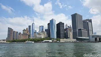 Kamera ini didukung oleh ProVisual Engine untuk optimasi AI yang canggih, menghasilkan foto 44% lebih terang dan detail 4x lebih banyak, bahkan dalam kondisi minim cahaya. Foto: Adi Fida Rahman/detiKINET