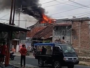 Kebakaran Rumah di Gisikdrono Semarang, Sempat Terdengar 2 Ledakan