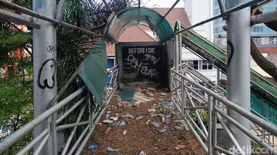 Potret Suram JPO di Pusat Kota Makassar Terbengkalai Bak Kota Mati