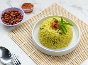 3 Resep Nasi Kuning Pakai Rice Cooker yang Praktis Lezat untuk Anak Kost