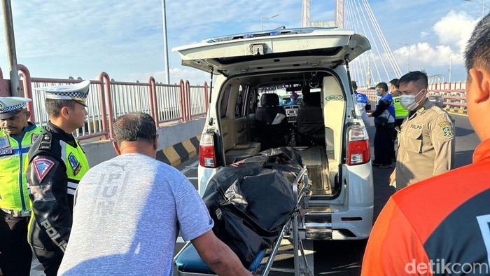 Pesepeda meninggal jadi korban tabrak lari di Jembatan Suramadu