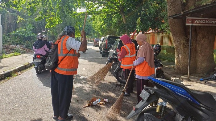 Potret Jalanan Bersih Tanpa Sampah Usai Riau Bhayangkara Run 2025 (Dok istimewa). Potret Jalanan Bersih Tanpa Sampah Usai Riau Bhayangkara Run 2025 (Dok istimewa).