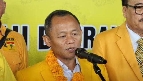 Sekjen Partai Golkar, Muhammad Sarmuji, kala ditemui jurnalis di sela-sela Musda DPD Golkar Bali ke-11 di Denpasar, Minggu (13/7/2025). (Aryo Mahendro/detikBali)