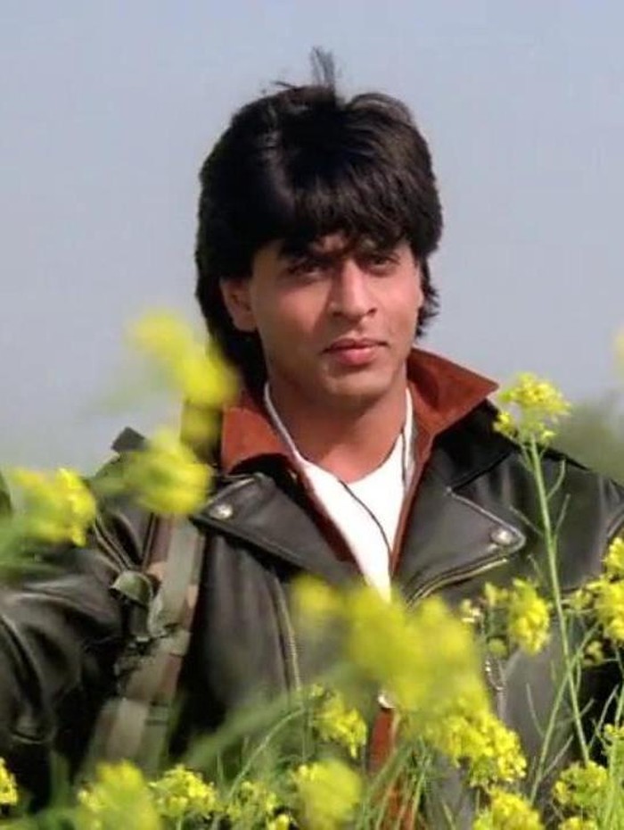 Shah Rukh Khan Shah Rukh Khan di DDLJ (1995).