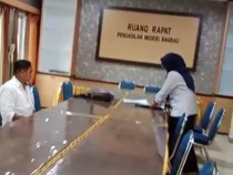 Heboh Wanita Ngamuk di PN Baubau gegara Tanahnya Diduga Diserobot Eks Karyawan
