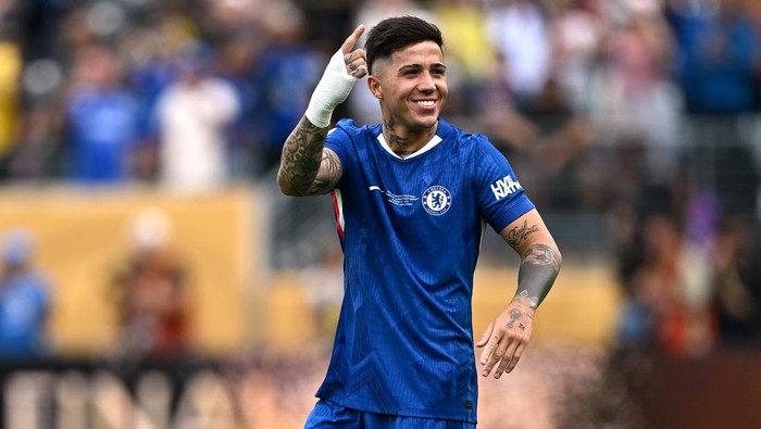 EAST RUTHERFORD, NEW JERSEY - JULY 13: Enzo Fernandez #8 of Chelsea FC celebrates after the teams victory during the FIFA Club World Cup 2025 Final match between Chelsea FC and Paris Saint-Germain at MetLife Stadium on July 13, 2025 in East Rutherford, New Jersey. (Photo by Darren Walsh/Chelsea FC via Getty Images)