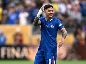 PSG Incar Enzo Fernandez? Ini Jawaban Menohok Manajer Chelsea