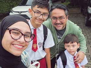 Cerita Zee Zee Shahab Didik Anak Pakai Parenting VOC