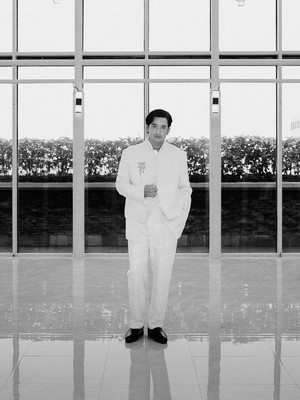 Adipati Dolken, Emang Bisa Jadi Penyanyi?