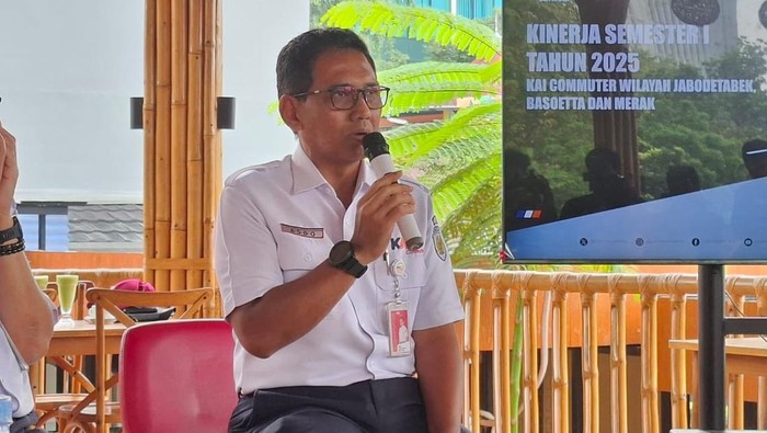Direkrut Utama KAI Commuter Asdo Artriviyanto