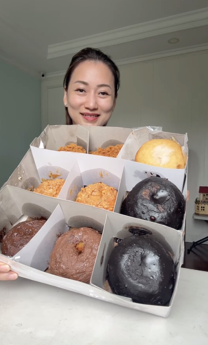 Donat Pinkan Mambo Donat Pinkan Mambo
