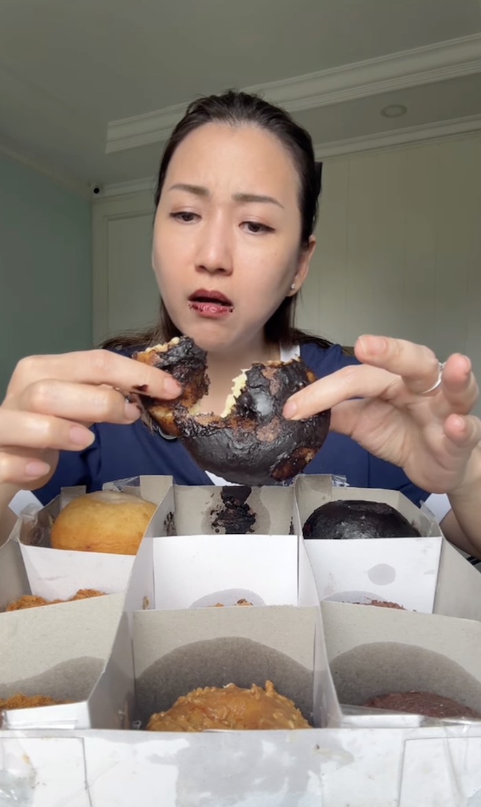 Donat Pinkan Mambo Donat Pinkan Mambo