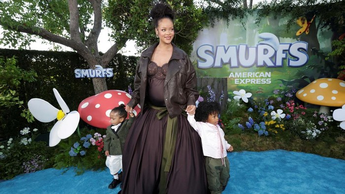 Cast member Rihanna attends the premiere for the film 