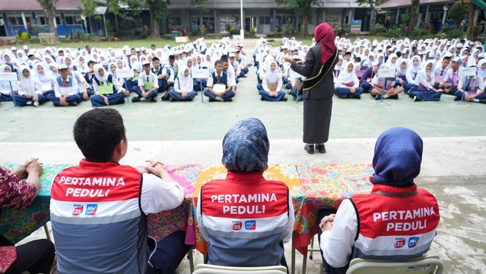 Implementasi Program Sekolah Energi Berdikari (SEB) di SMA Negeri 14 Palembang.