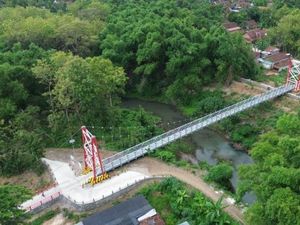 Jembatan Wot Gandul, Ikon Wisata Religi di Ponorogo