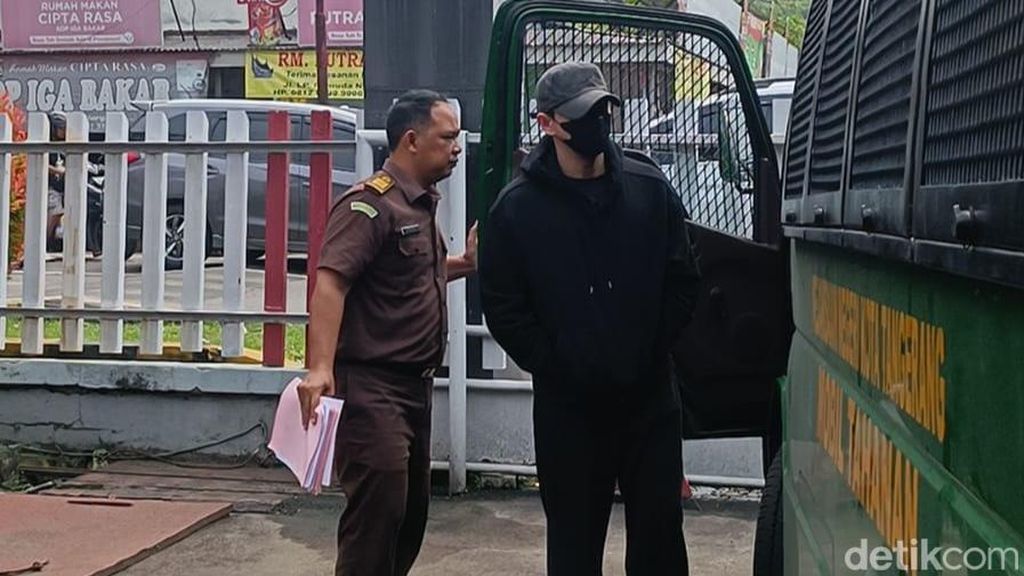 Jonathan Frizzy Resmi Ditahan di Lapas Pemuda Soal Kasus Vape Isi Obat Keras