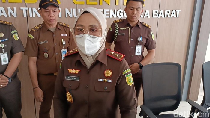 Kajati NTB Enen Saribanon.