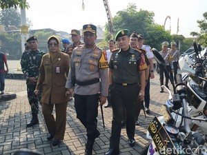 Tilang ETLE Mobile Diterapkan Saat Operasi Patuh Semeru 2025 di Sidoarjo