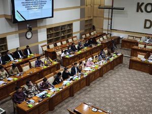 Audiensi di Komisi III DPR, Komnas Perempuan Serahkan Kajian untuk RKUHAP