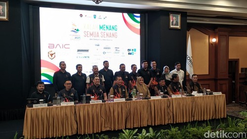 Konferensi pers persiapan event Fornas ke VIII di Mataram, Senin (13/7/2025). (Ahmad Viqi/detikBali).