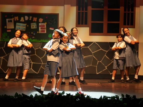 Lihat Lagi Aksi Pemain di Musikal Petualangan Sherina!