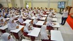 Melihat Pelaksanaan Hari Pertama Sekolah Rakyat di Berbagai Daerah