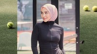 Melody Prima menyadari penampilannya menuai sorotan netizen. Iya begini ini (penampilan setelah punya anak) yang ketiga, ujarnya dalam acara Rumpi No Secret yang dilihat dari YouTube Trans TV, Senin (14/7/2025). (Foto: dok Instagram melodyprima)