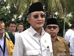 Menteri PU Bakal Ambil Alih Perbaikan Jalan Rusak di Lombok Barat