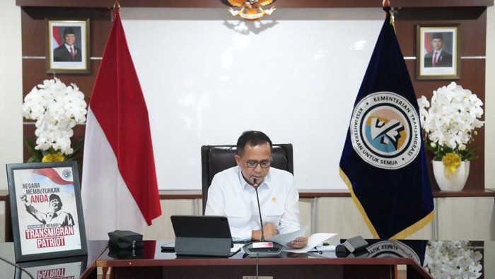 Menteri Transmigrasi, M. Iftitah Sulaiman Suryanagara