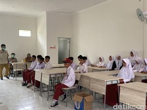 Video: Ragam Perasaan Murid Sekolah Rakyat di Hari Pertama Belajar