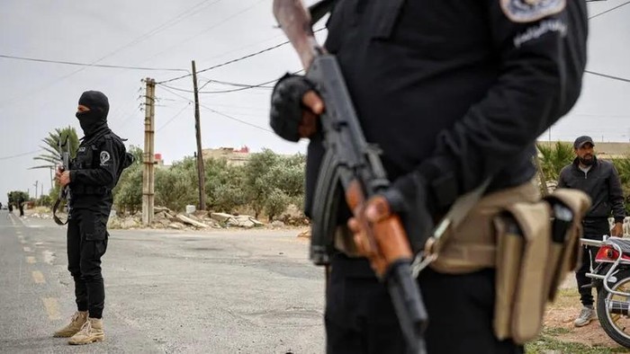 Syrias security forces deployed at a highway where they found bodies of Syrian Druze fighters who were in a convoy heading from the southern Sweida province towards the capital to support their people, at al-Sor al-Kobra village near the Sweida town, southern Syria, Thursday, May 1, 2025.(AP: File Photo)