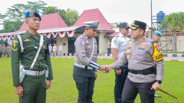 Pasukan operasi patuh Semeru di Polres Blitar