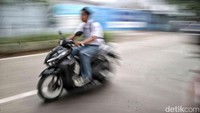 Sudah seharusnya peran orang tua dan guru di sekolah menjadi garda terdepan dalam mencegah kebiasaan berbahaya ini.