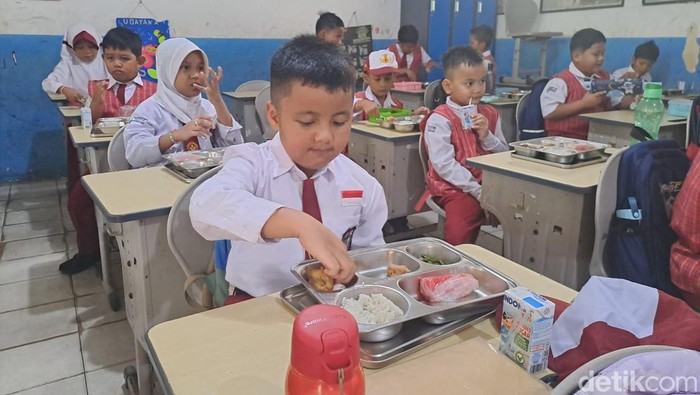 Pelaksanaan program MBG di SD Negeri 115 Palembang