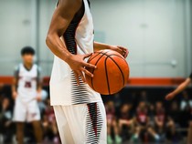 Sejarah Bola Basket di Dunia dan Indonesia, Pertama Dimainkan di Sekolah