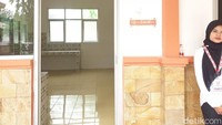 Di Sekolah Rakyat Menengah Pertama 10 Kabupaten Bogor terdapat 4 ruang kelas, 3 asrama, ruang kepala sekolah, ruang guru, ruang tata usaha, laboratorium IPA, masjid, lapangan futsal, perpustakaan, UKS, ruang BK dan ruang OSIS. Foto: Devita Savitri/detikEdu