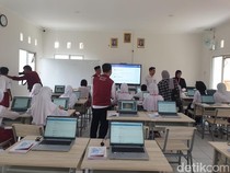 Pengadaan Laptop Sekolah Rakyat Gagal 2 Kali, Mensos Siap Tindak Tegas Penyimpangan